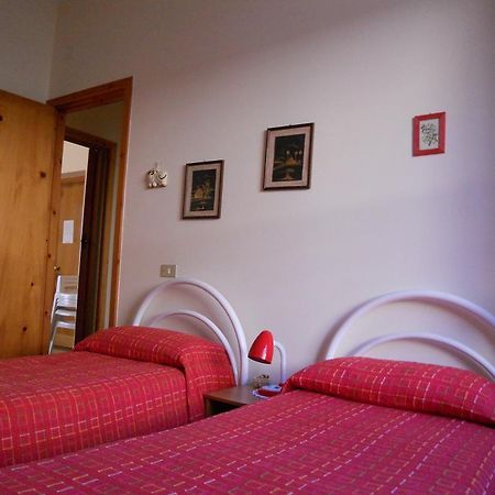Villa Magnolia Appartamenti Nicotera Exteriör bild