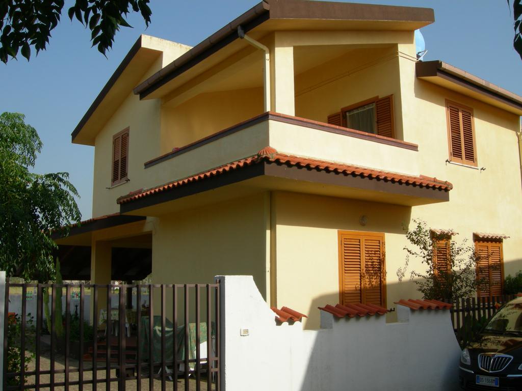 Villa Magnolia Appartamenti Nicotera Exteriör bild