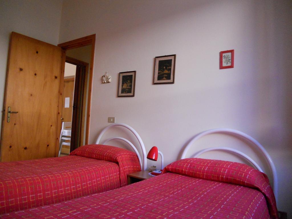 Villa Magnolia Appartamenti Nicotera Exteriör bild